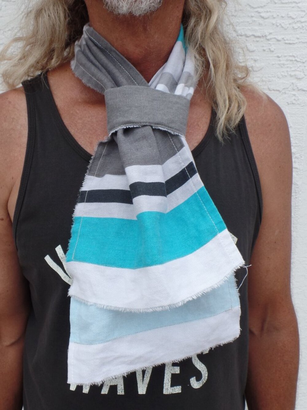 Hand Crafted LOOP-IN SWAG Scarf CLASSIC STRIPE - Picture 5 of 12